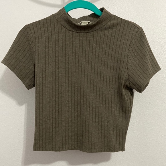 Tops - Dark Gray/Green Ribbed Mock Neck Crop Top